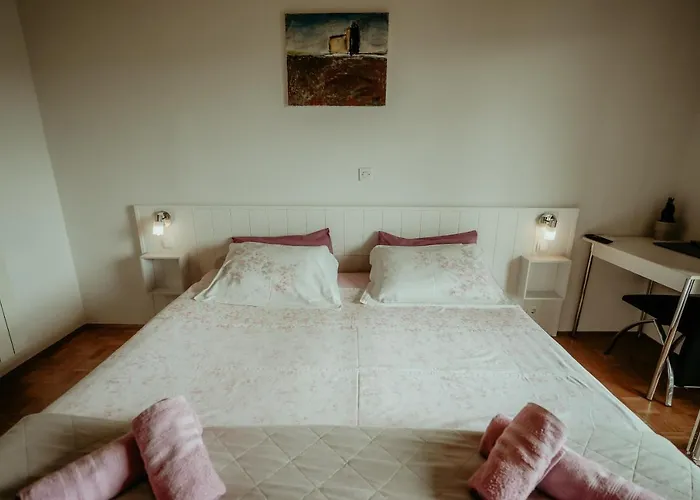 Sobe Lusina 住宿加早餐酒店 Sečovlje