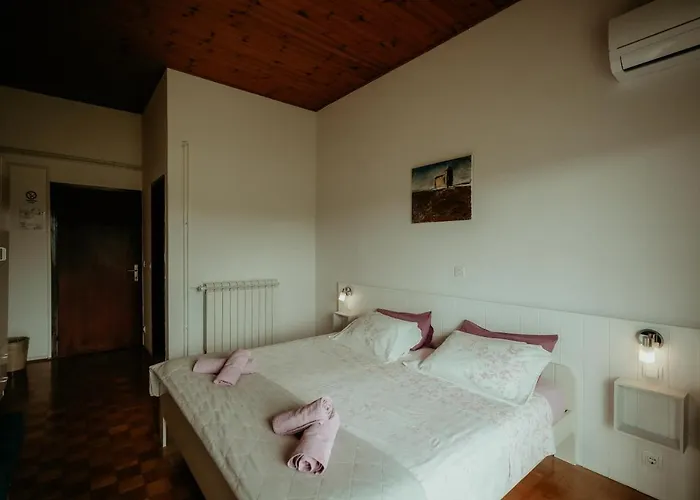 Sobe Lusina Nočitev z zajtrkom